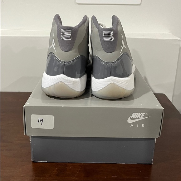 Jordan Retro 11 “COOL GREY” Size 6.5Y (OG BOX) - Picture 5 of 7